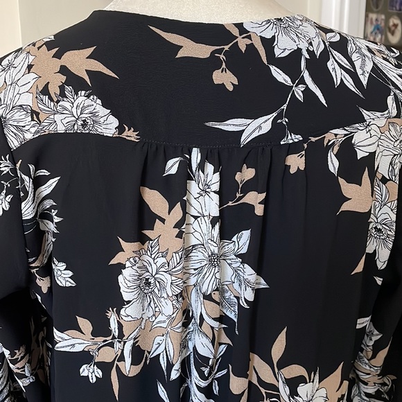 Paolino Maxi Black Dress. Floral Detail Buttoned Front. - Picture 13 of 13